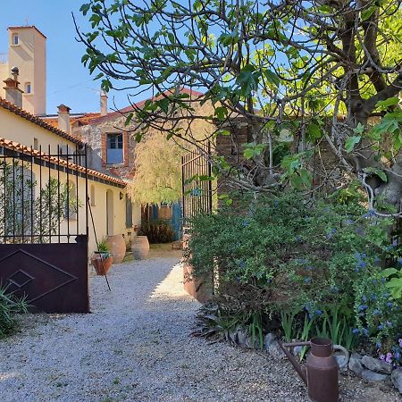 Le Clos Des Pins Claira Екстериор снимка