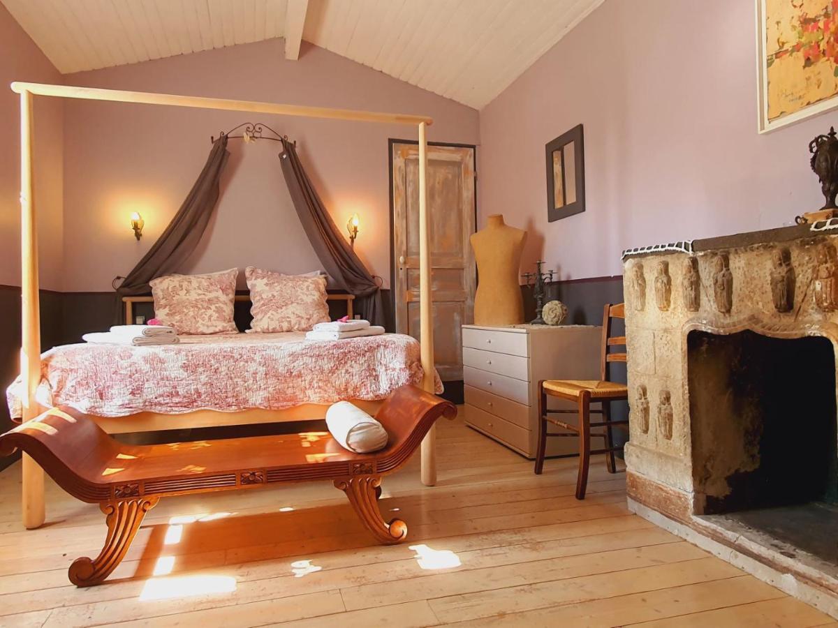 Le Clos Des Pins Claira Екстериор снимка