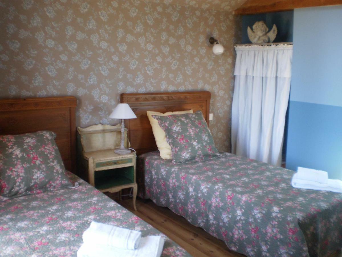 Le Clos Des Pins Claira Екстериор снимка